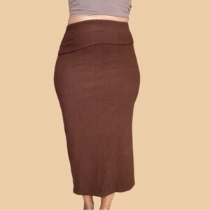 Wide Rib Fold Over Convertible Midi Skirt - Cherry Wood XL OGL move